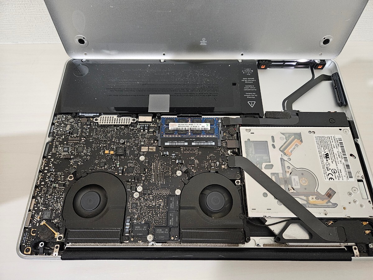 apple MacBook Pro A1286 HDDなし フォルダマーク_画像4