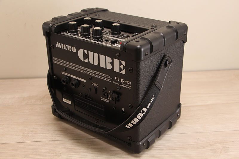 Roland Roland MICRO CUBE усилитель эффектор установка 