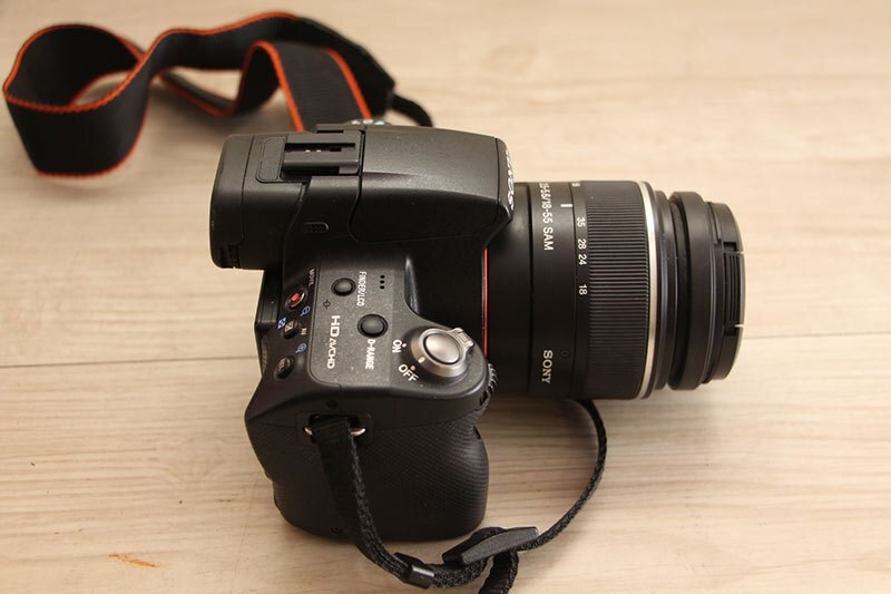 SONY α55 SLT-A55V 18-55mm デジタル 一眼 カメラ ボディ ダブル ズームレンズDT55-200mm +単焦点 DT50mm F1.8 SAM_画像5