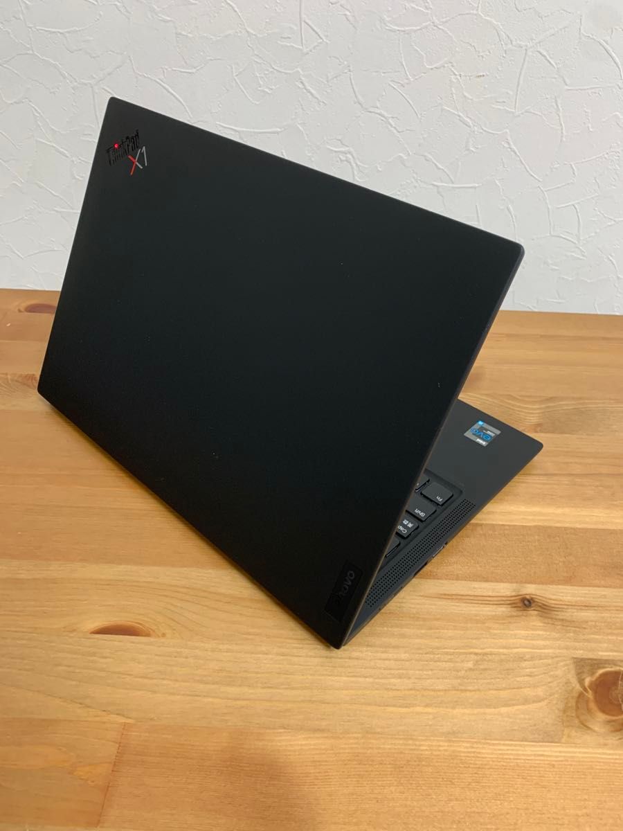 美品 保証残 Lenovo ThinkPad X1 Carbon Gen9 i5-11th 16G 1TB 14型WUXGA液晶