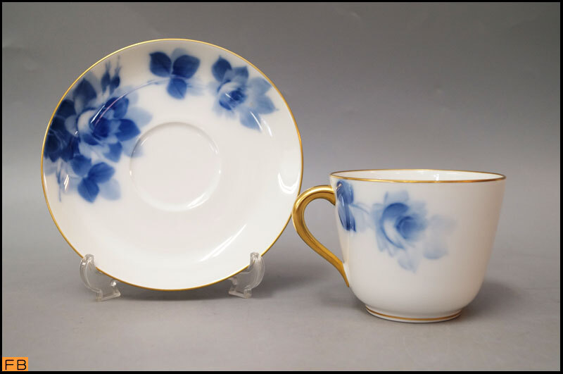 1470-大倉陶園◆ブルーローズ カップ＆ソーサー モーニング 金彩 OKURAの画像2