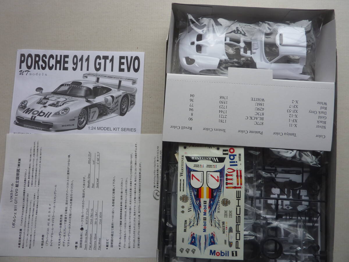 1/24 ut models  ポルシェ 911 GT1 Evoの画像2