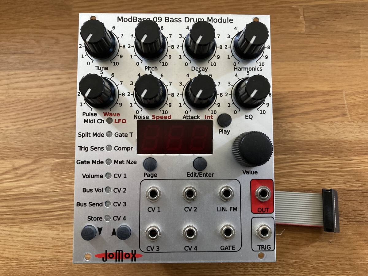 JOMOX ModBase09 modular Synth euro rack 