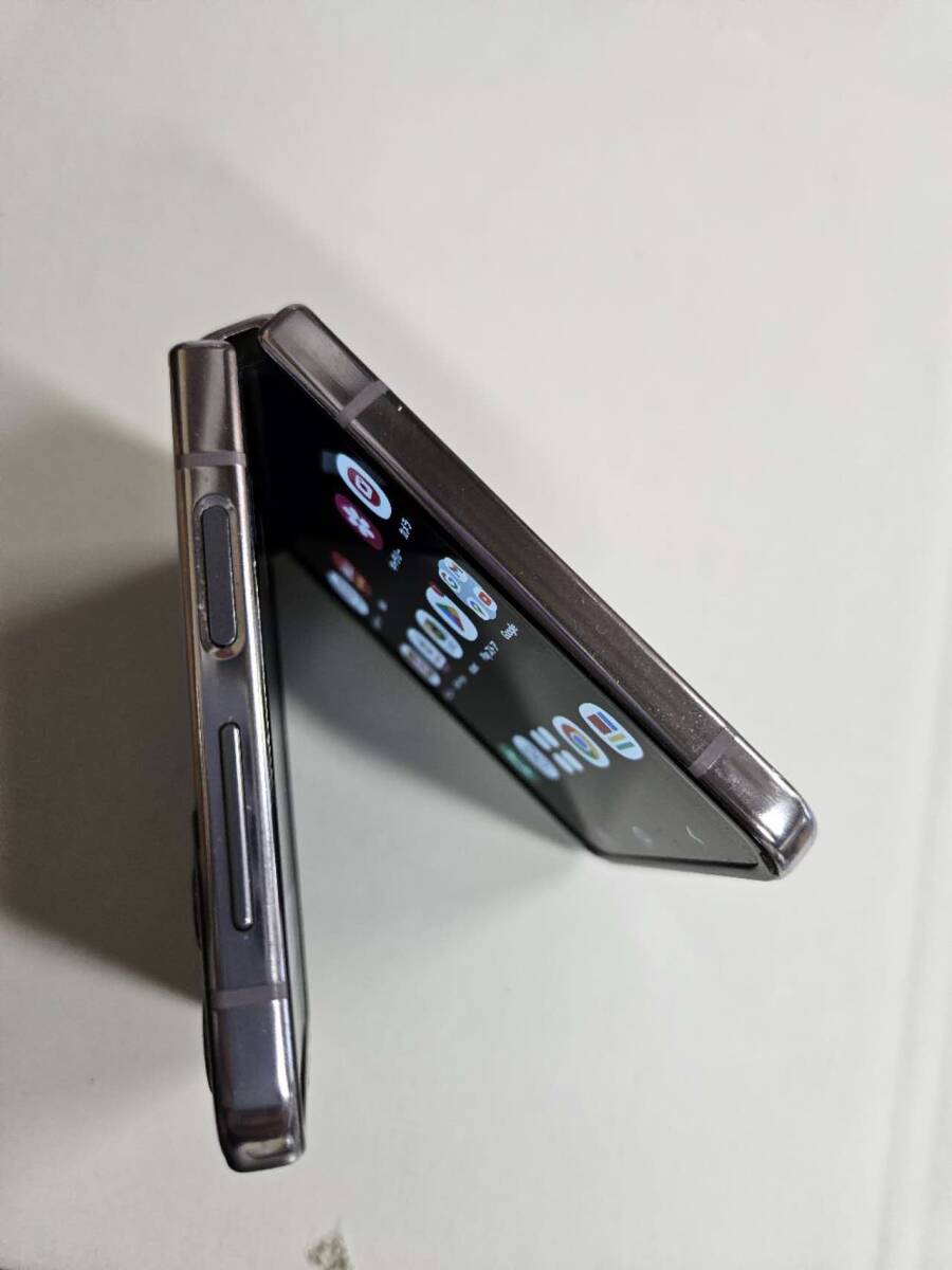 Galaxy Z Flip4 SC-54C[128GB] docomo ボラパープル 美品の画像9
