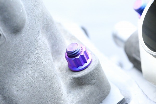 T2Racing製　チタン　８ｍｍ１２角ナット　新品　落札単価で１９個追加可能　１０ｍｍ１２角ボックスソケット用_画像3