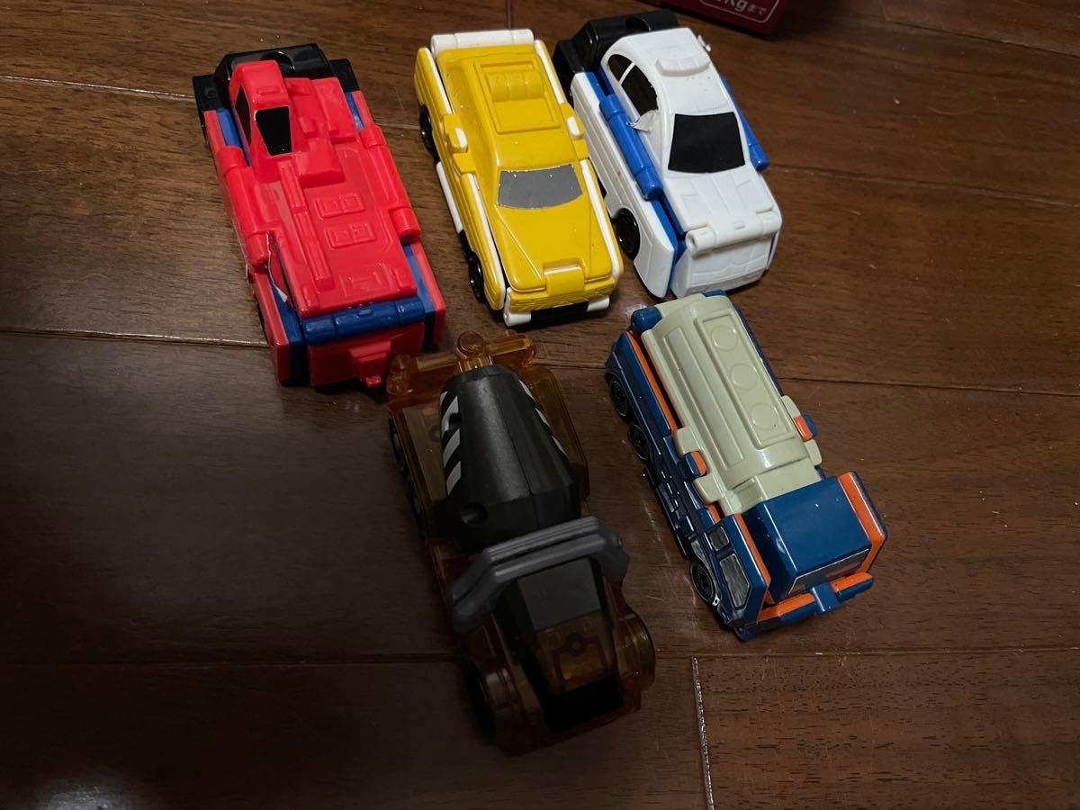 トミカ　変身車　TOMICA スポーツカー チョロQ ミニカー