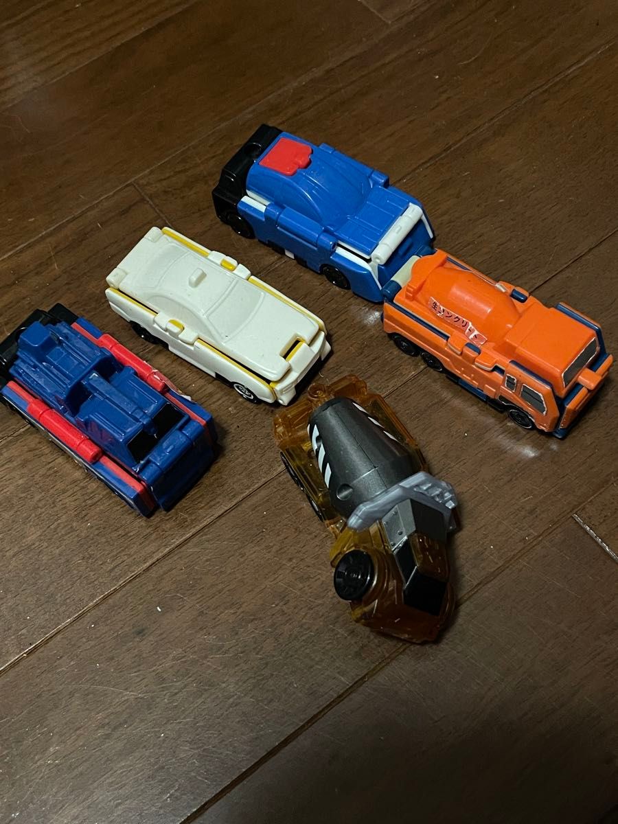 トミカ　変身車　TOMICA スポーツカー チョロQ ミニカー