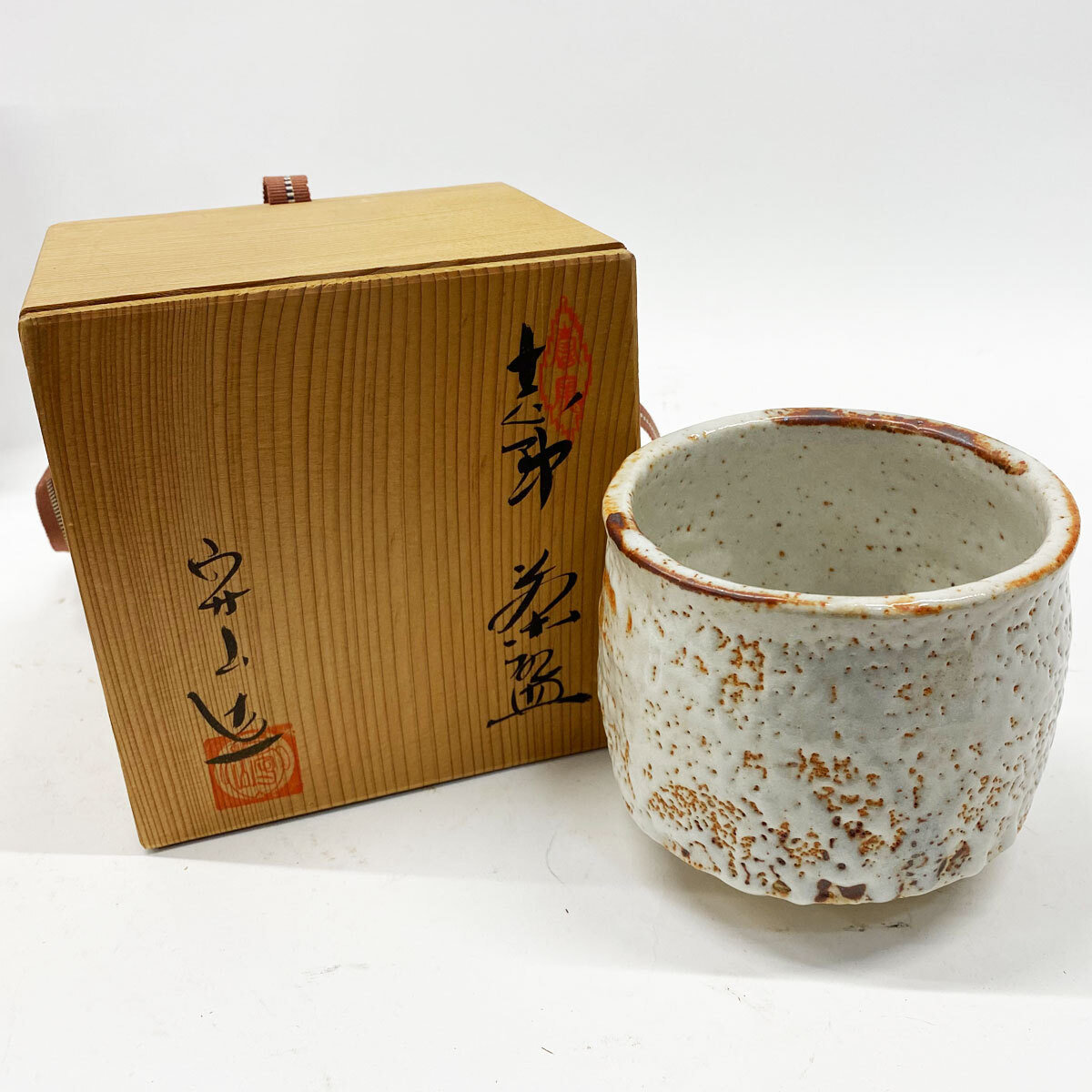 志野焼 美濃寿窯 水野守山 茶碗 抹茶椀 木箱入り 陶器 陶磁 焼き物 窯 和食器 食器 器 保管品 現状品 中古品 nn0101 077_画像1