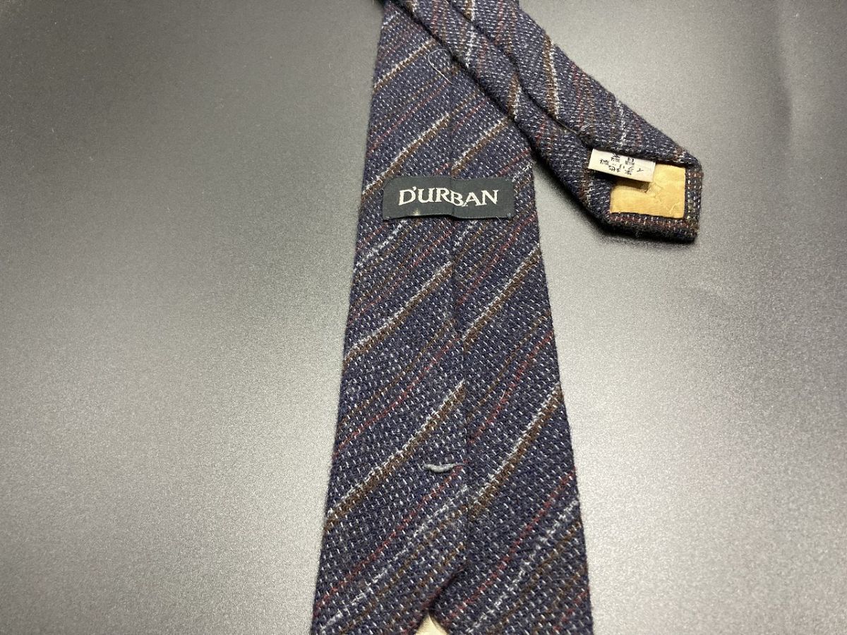 【超美品】DURBAN ダーバン レジメンタル柄 ネクタイ 3本以上送料無料 ネイビー系 0501214の画像2