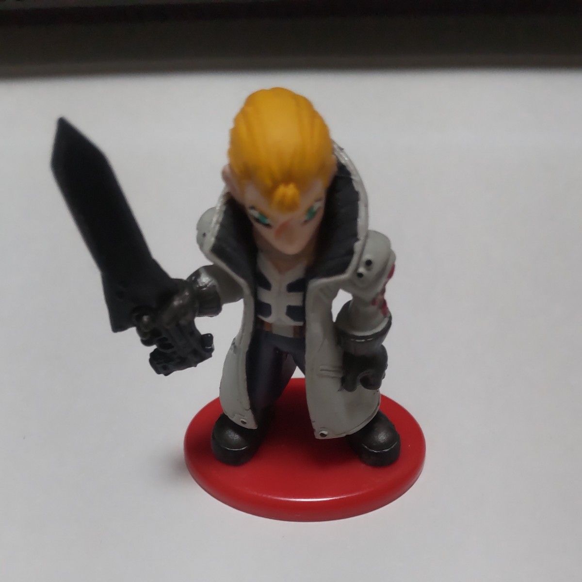 非売品】ファイナルファンタジー8 サイファー フィギュア 2つ 非売品】ファイナルファンタジー8 サイファー フィギュア 2つ