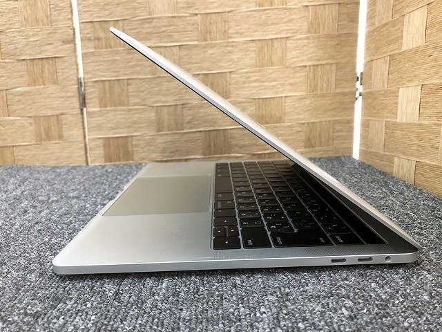 STG33495相 Apple MacBook Pro A1706 Core i5 メモリ8GB SSD256GB 直接お渡し歓迎_画像6