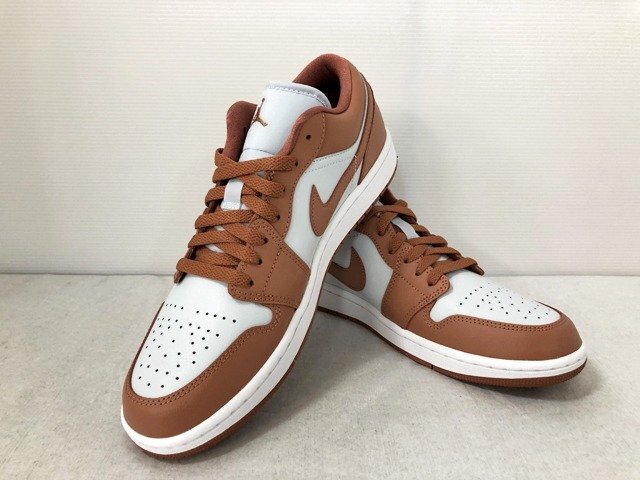 SFG50515相 ★未使用★ NIKE ナイキ ウィメンズ Air Jordan 1 Low Sky J Orange DC0774-080 28cm 直接お渡し歓迎_画像1