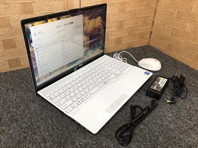 STG46316相 富士通 ノートPC LIFEBOOK FMVA42D3W Celeron 4205U メモリ4GB SSD256GB 現状品 直接お渡し歓迎_画像1