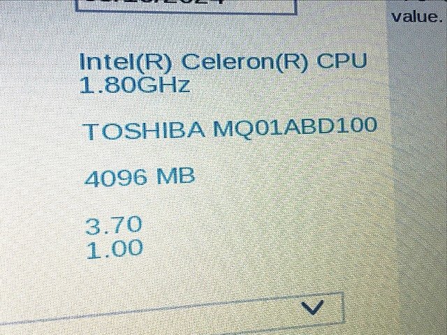 SMG50694相 東芝 ノートPC PRX33CBPNJB Celeron メモリ4GB HDD1TB 現状品 直接お渡し歓迎_画像2