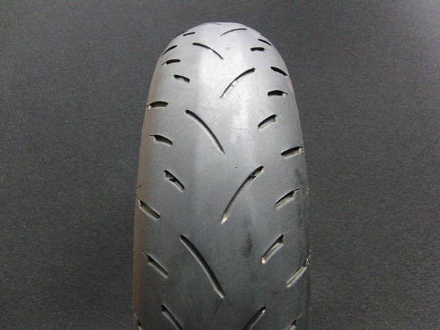 【送料無料★ ※沖縄・離島を除く】単品中古タイヤ!ダンロップ◎GPR300. 140/70R17. さ795:24053_画像1