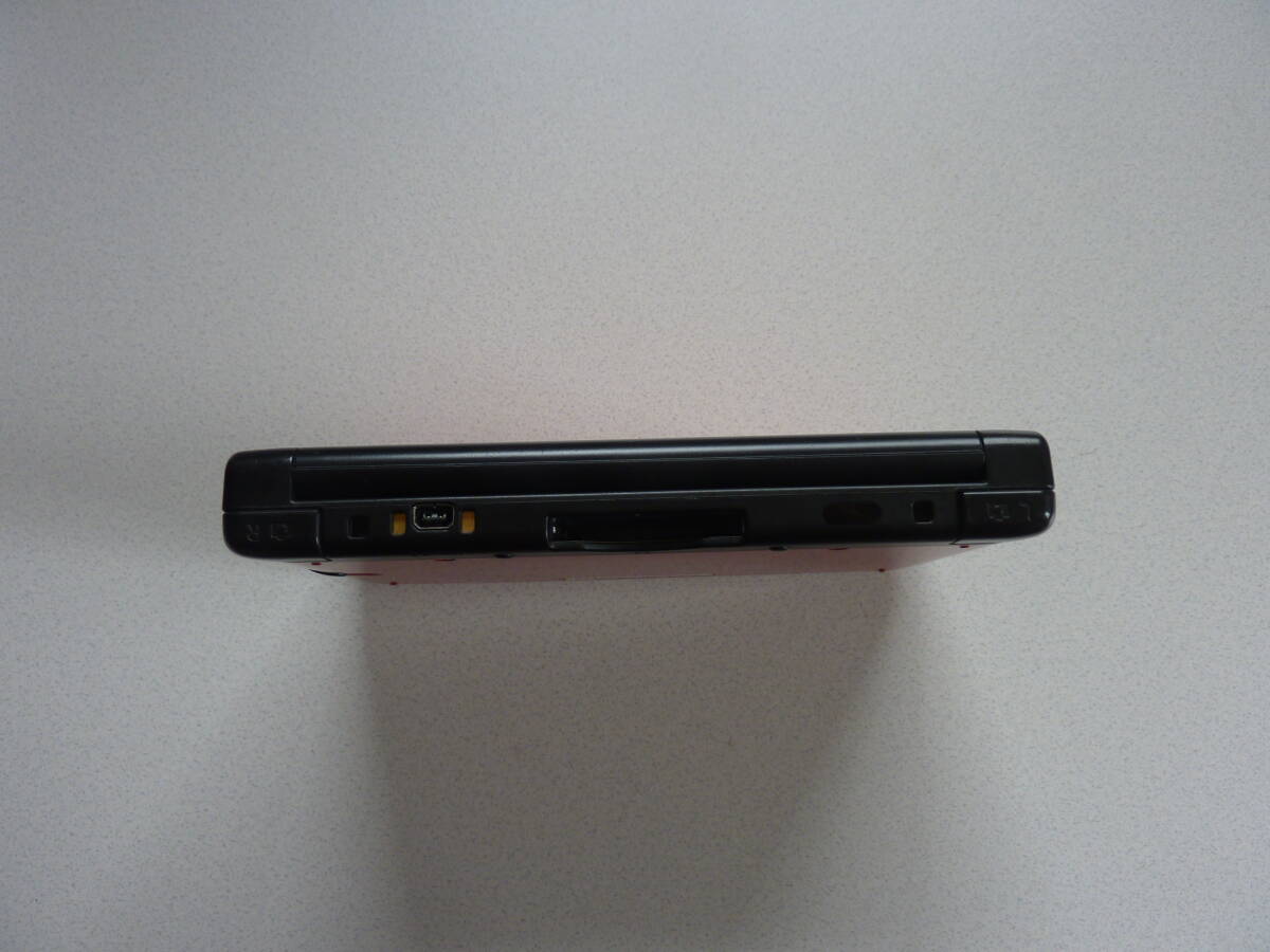 希少品 FW11.13.0-45J 任天堂 3DS LL Newスーパーマリオブラザーズ2 SDカード（4GB）と充電器付の動作認済みジャンク扱い品です_画像6