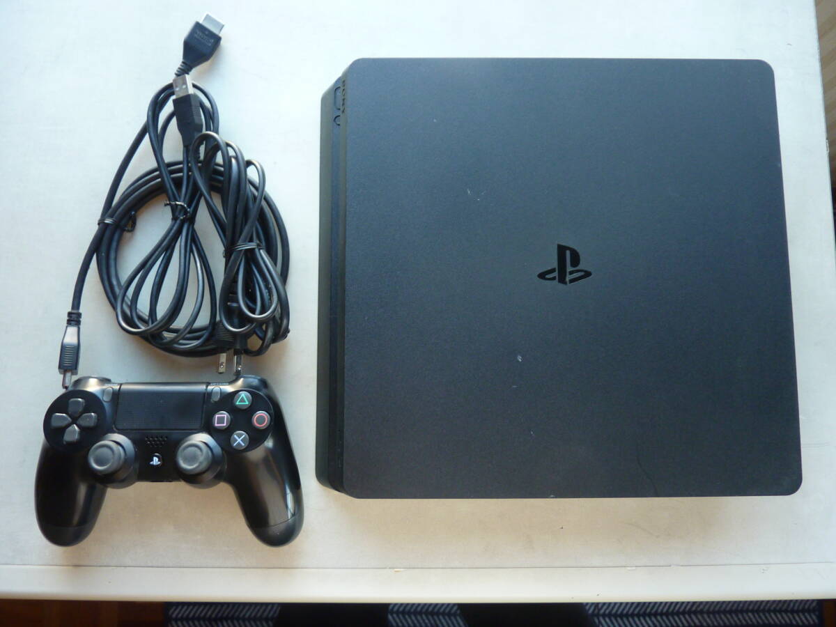 PlayStation4 PS4 ジェット・ブラック（CUH-2100A 500GBモデル) 本体とコントローラーと付属品等付き 動作確認済みのジャンク扱い品です！_コントローラー付きです
