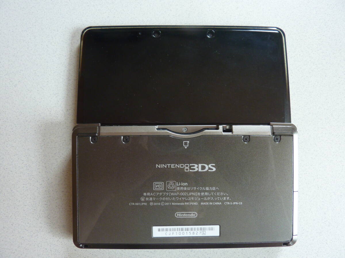  rare goods nintendo 3DS black (FW11.8.0-41J). charger . touch pen ( interchangeable goods ). attached does. simple operation verification ending. junk treatment goods.!