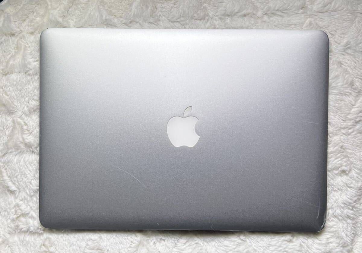 【動作OK・充電器付き♪〜】MacBook Air (13-inch, Early 2015) i5（1.6GHz）/ メモリ4GB / SSD 128GB / 458回（正常） 英字キーボード仕様の画像2