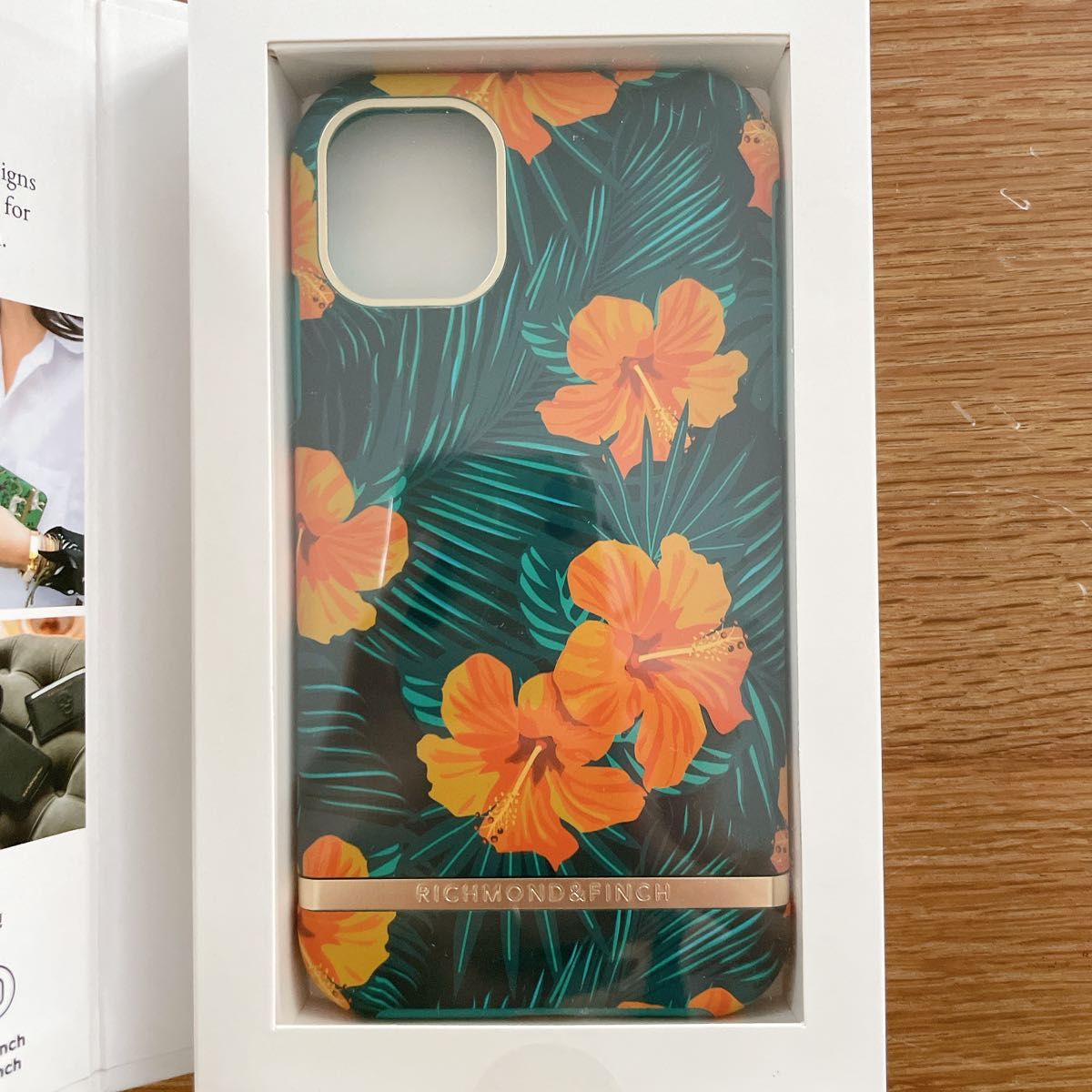 国内正規品 iPhone11ケース FREEDOM CASE フローラル 花柄