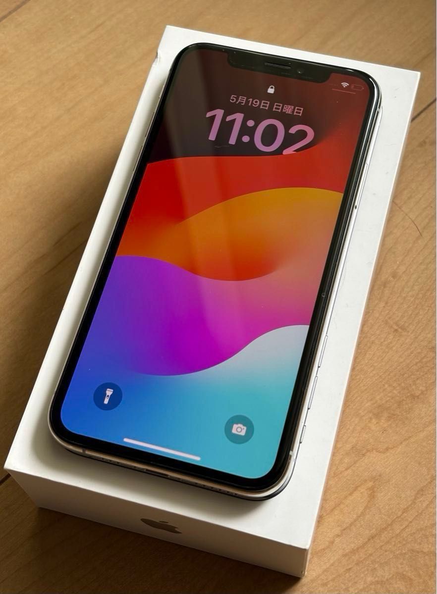 iPhone Xs Silver 256 GB SIMフリー