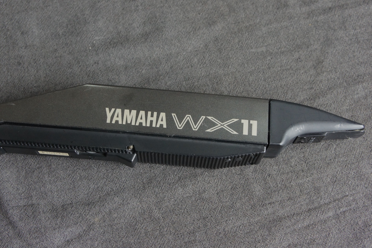 送料込 動作確認済 YAMAHA WX11ウインドシンセサイザー BT7 MIDIバッテリーボックス 純正アダプター付 MIDIコントローラー電子サックス_画像6