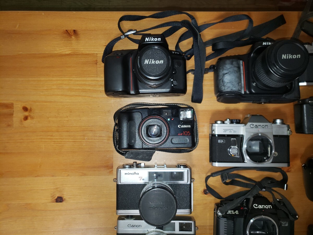 0031 総重量10562ｇ カメラおまとめジャンク品 フィルムカメラ Canon Nikon FUJICA MINOLTA KONICA PENTAX コンパクトカメラの画像5