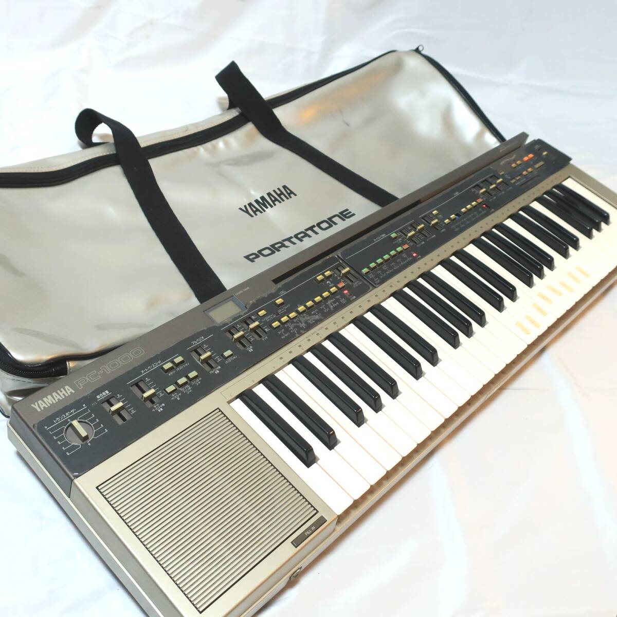 YAMAHA PC-1000 レトロ シンセサイザー 49鍵盤 電子ピアノ キーボード ヤマハ 楽器/140サイズ_画像1