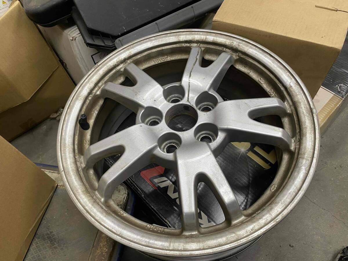 ☆ トヨタ純正 プリウス ZVW30 アルミホイール 中古4本セット ☆ 15 × 6J +45 100 - 5穴 ☆ ホイールカバー付き_画像9