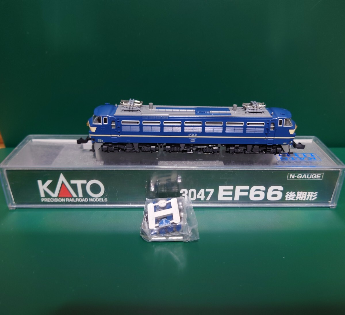 KATO　3047 EF66　後期形_画像1