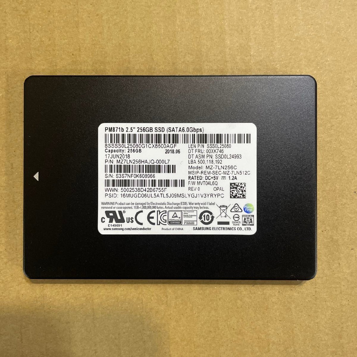 30日間保証 中古品 SAMSUNG SSD 2.5インチ 256GB 動作確認済 MZ-7LN256C PM871b 2.5 256GB SSD (SATA6.0Gbps)_画像1