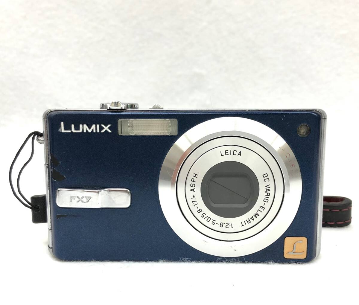 Panasonic / LUMIX FX7 / DMC-FX7 / パナソニック / ルミックス / コンパクトデジタルカメラ / ケース,充電器付 / 通電確認済 / ジャンク品_画像2