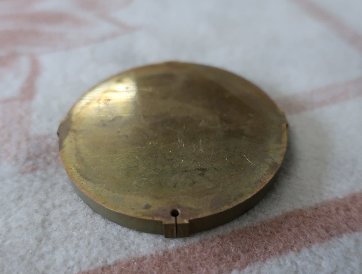真鍮　残材　断材　端材　真鍮板　7㎜厚　直径約7.2㎝　K-1176_画像3