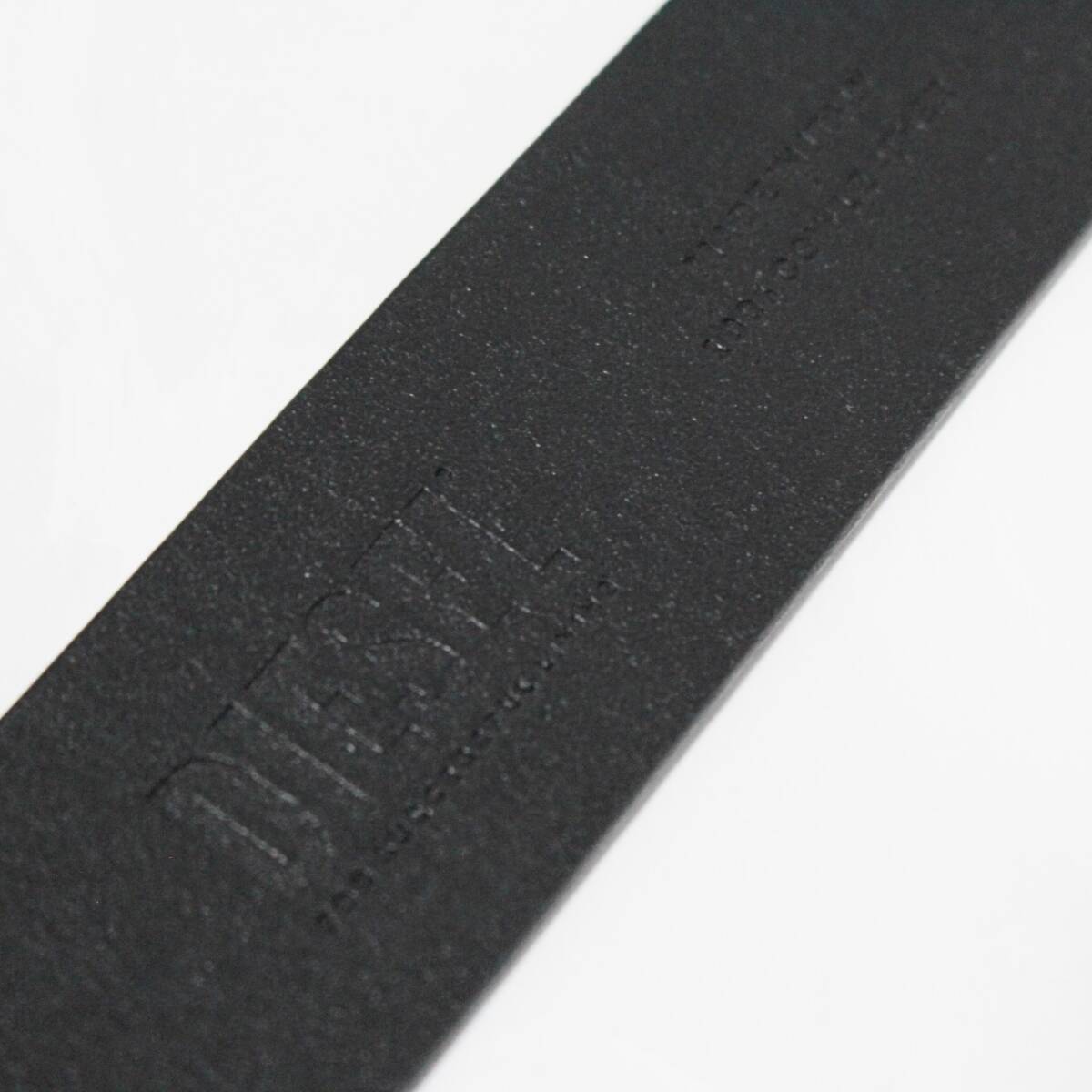 新品 DIESEL ディーゼル バックルサイドロゴ刻印 ユニセックス シングルピンバックルベルト 黒 Ｋ3605の画像7
