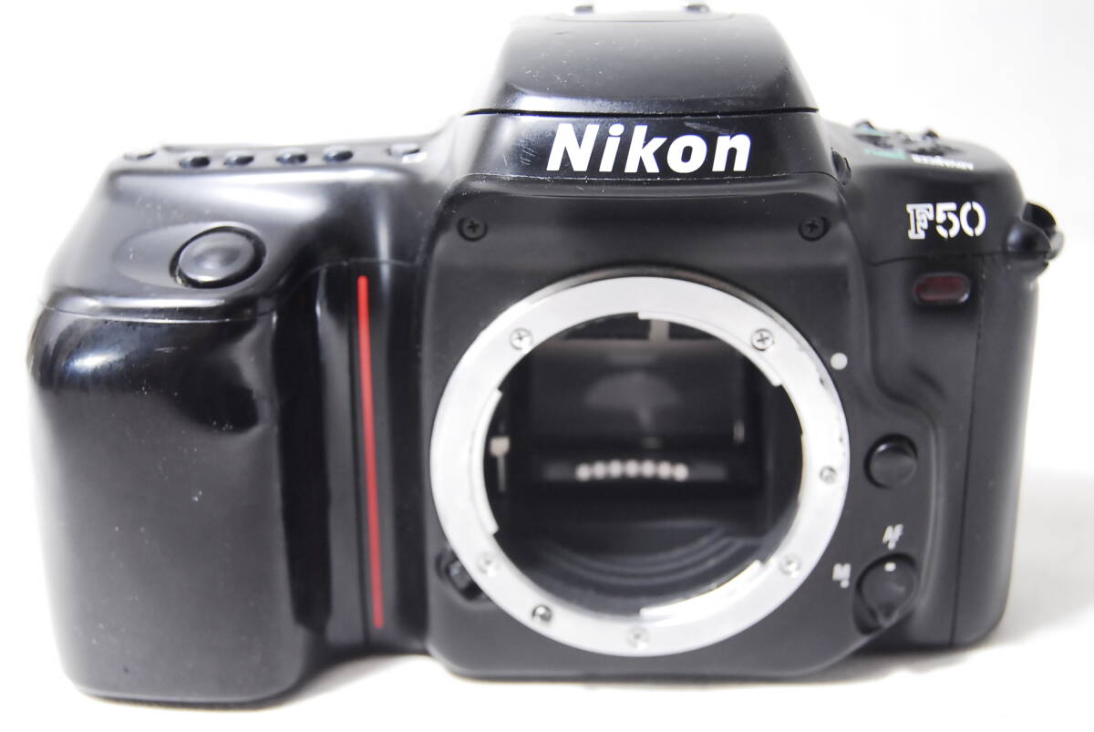 レンズ装着して通電 & AF、シャッター確認済み！ NIKON ニコン F50 フィルムカメラ A219_画像1