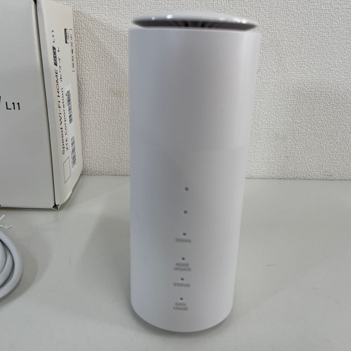 Z◎ KDDI Speed Wi-Fi HOME 5G L11 ホワイト ホームルーター キズ汚れ有り_画像4