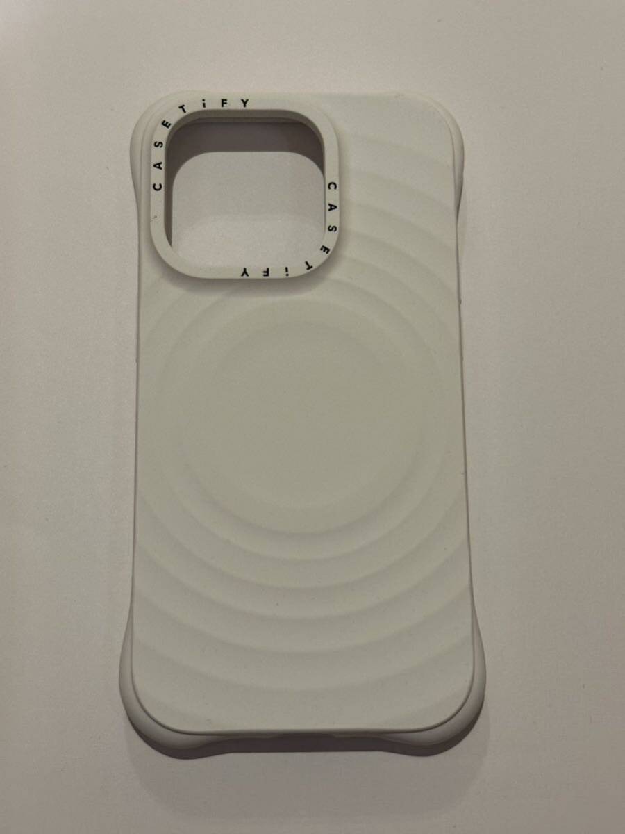 送料無料CASETIFY ケースティファイウェーブ シリコンケース - ホワイト iPhone 14 Pro Ripple Case - White RippleCase 白