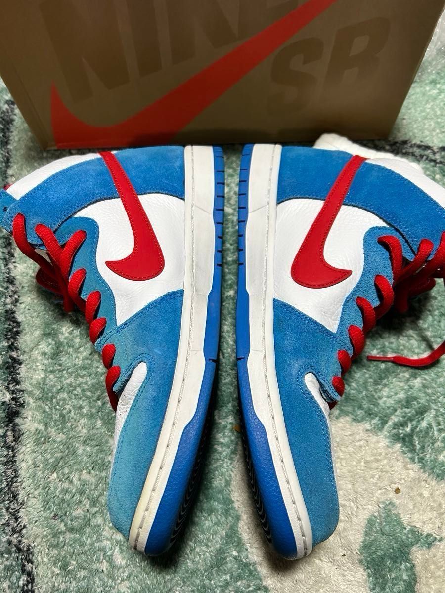 Nike SB Dunk High "Doraemon"