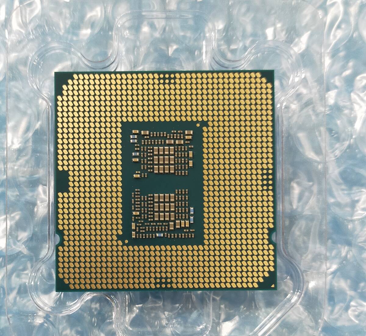 【送料込み・ジャンク】Intel CPU Core i7-10700 　出品番号1_画像2