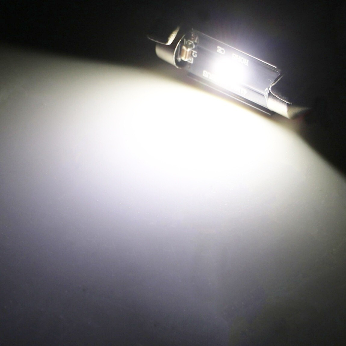 【送料無料】2個 1SMD T10×31mm LED 爆光 ルームランプ 1860SMDチップ 白 ホワイト 6000K 12V LED電球 室内灯 フェストン球_画像3