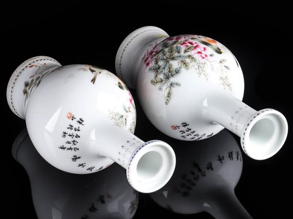 【流】中国美術 粉彩花鳥図花瓶一対 在銘 TS630_画像2