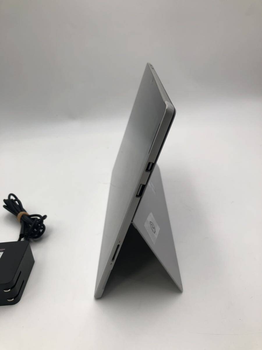 0-2 Surfaces Pro5 1796 12.3インチ Core i5 7300U 2.60GHz メモリ 8GB SSD 256GB 中古_画像4