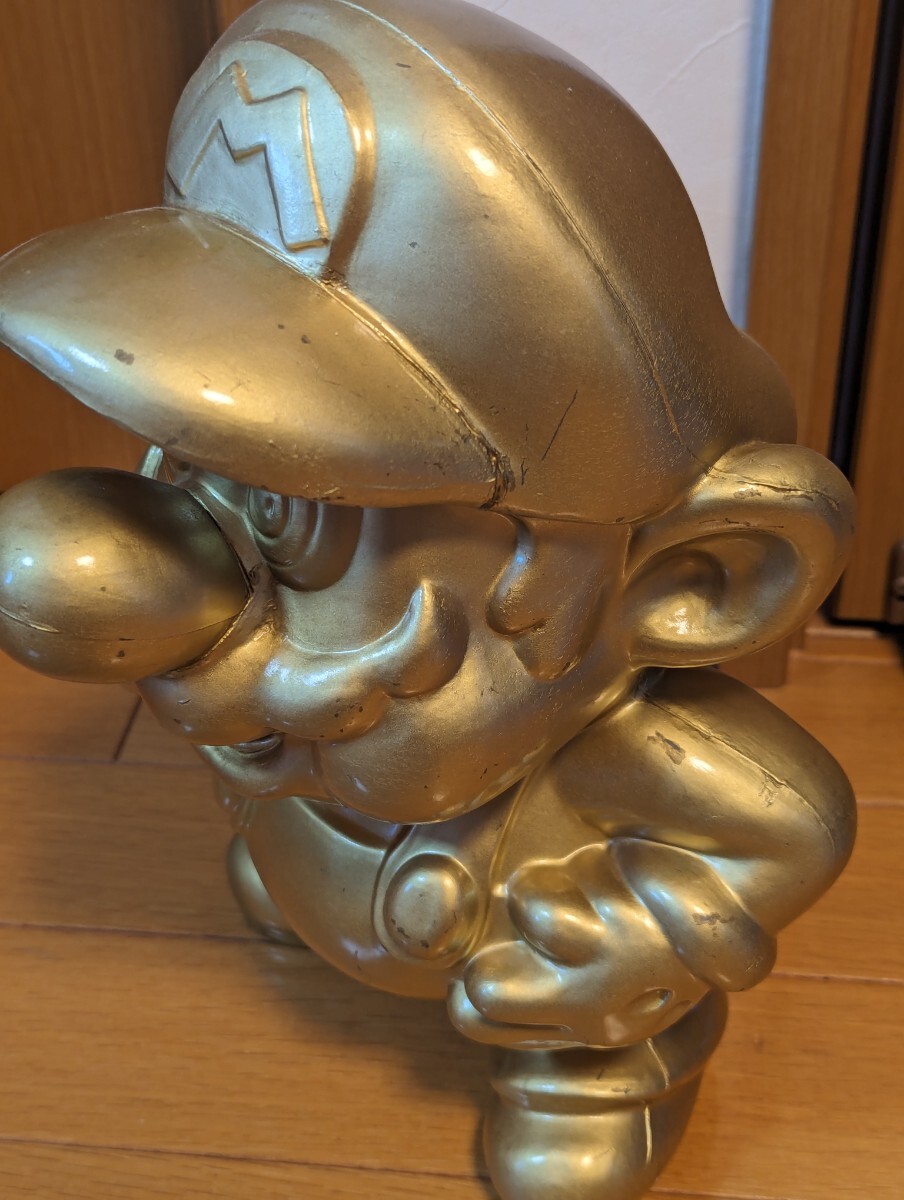 * used * Gold Mario pedestal less [ somewhat scratch, scrub, color fading equipped ]