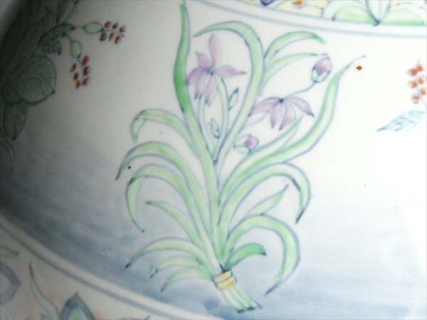 N660 佐藤走波 作 染錦 中国少数民族絲綢文 大型 花瓶 花入 飾壷 29.5cm 共箱の画像5