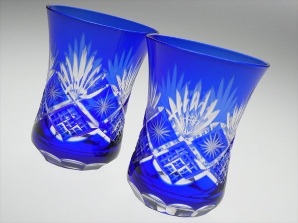 N795 工芸ガラス 青被せ 切子ガラス 藍かすり ペア タンブラーグラス ビアグラス 二客 共箱_画像1