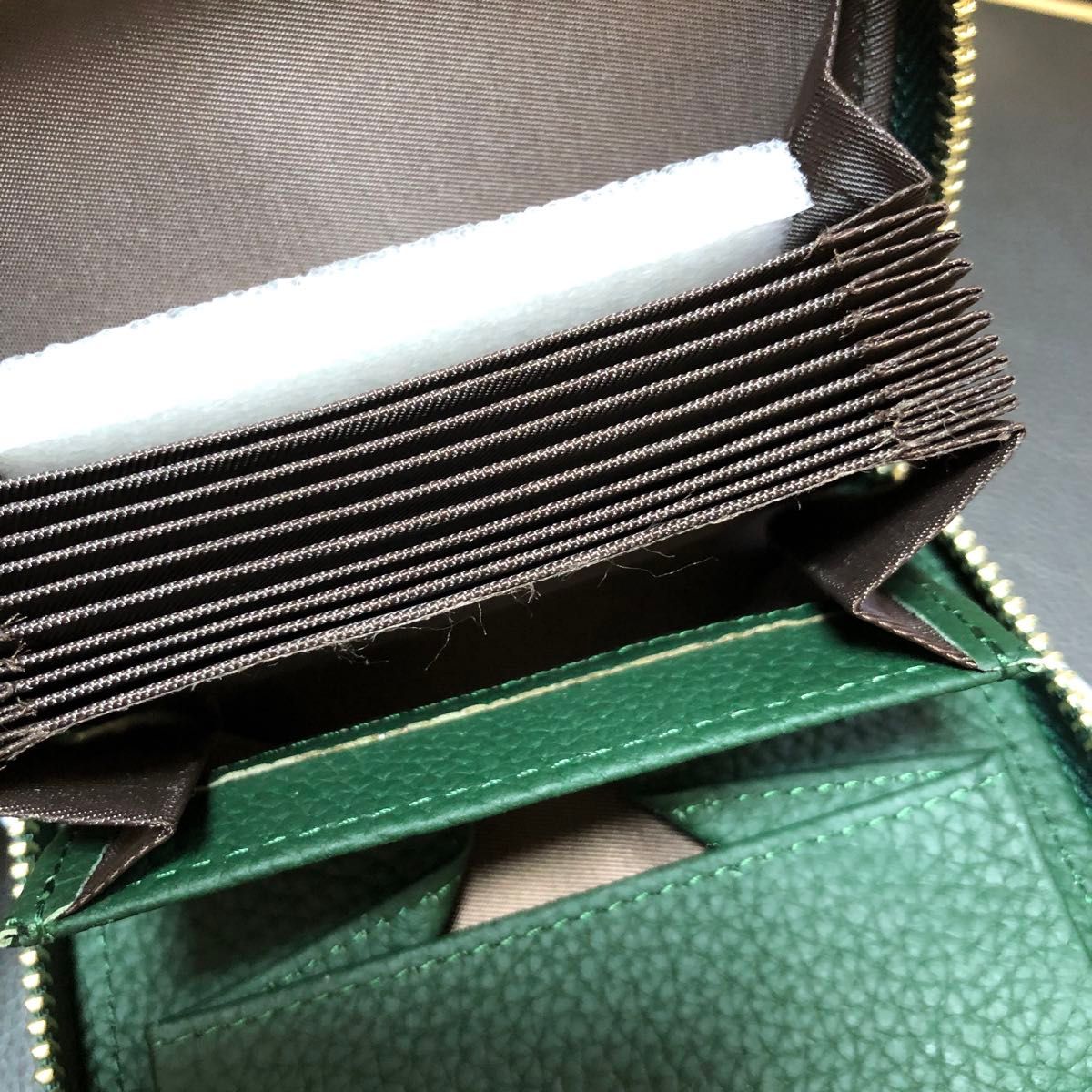 [マンディーヴァ] ミニ財布 レディース 本革 コインケース グリーン 緑 新品