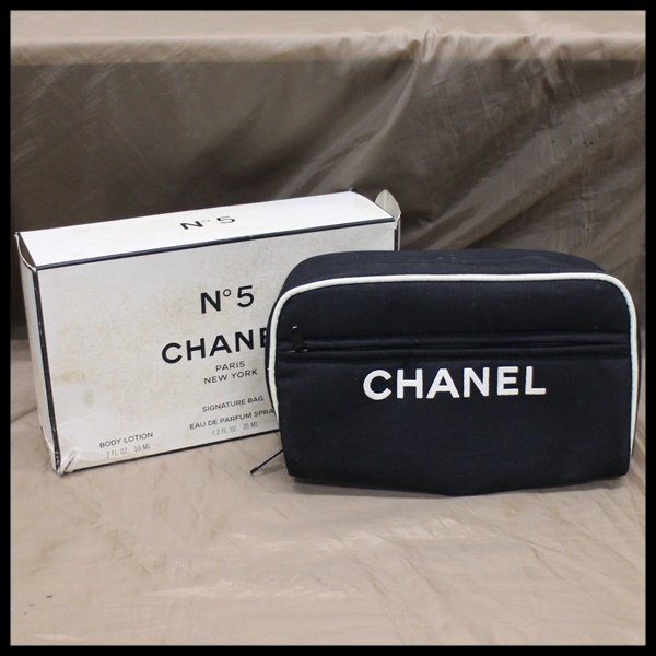 中古 CHANEL シャネル ノベルティ 化粧ポーチ ポーチ ブラック 黒_シャネル ノベルティ 化粧 ポーチ ブラック