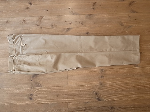 LEVI'S リーバイス CHINOS チノ 1980年代 ビンテージ アメリカ古着 白タブ ２タック スラックス パンツ ベージュ サイズ W30_画像2