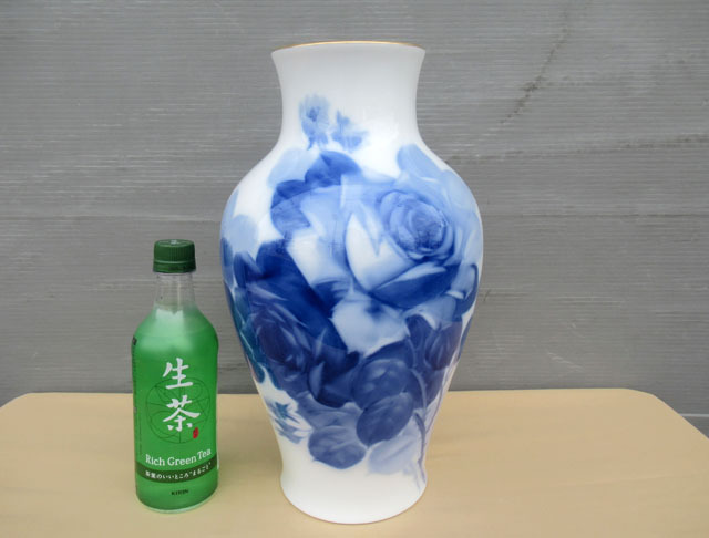 即決■大倉陶園 花瓶 ブルーローズ 高さ35.5cm■卯-39