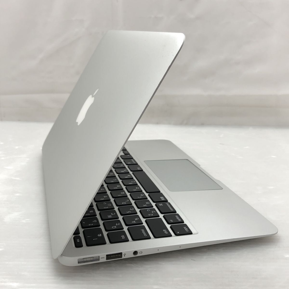 1円 【ジャンク】 Apple MacBook Air（11-inch,Early,2015） A1465 Core i5-5250U メモリ4GB NVMe 128GB 11.6インチ T013136【訳アリ】_画像7